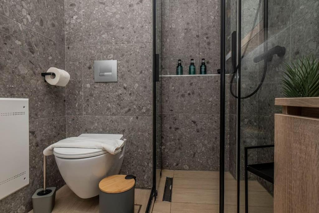 8 Blocks Apartments 4A アレクサンドルポリス エクステリア 写真