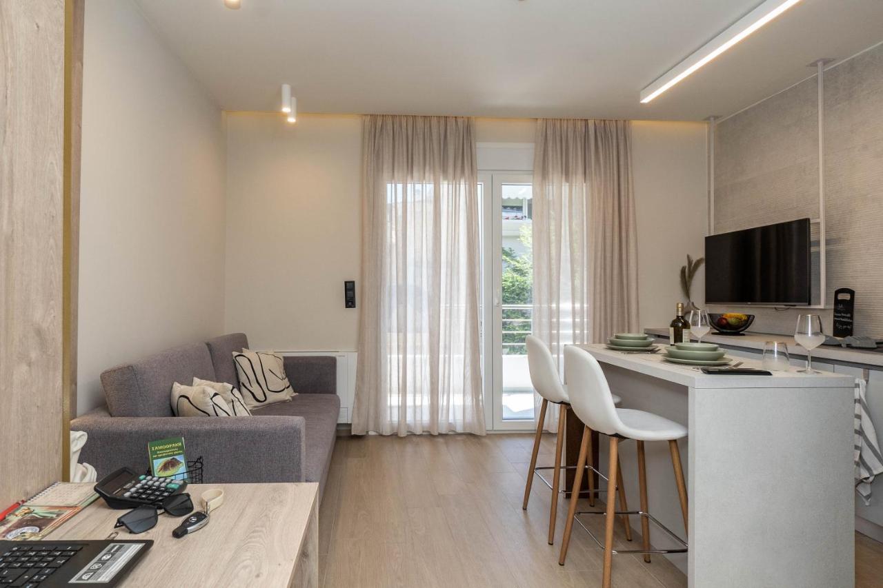 8 Blocks Apartments 4A アレクサンドルポリス エクステリア 写真