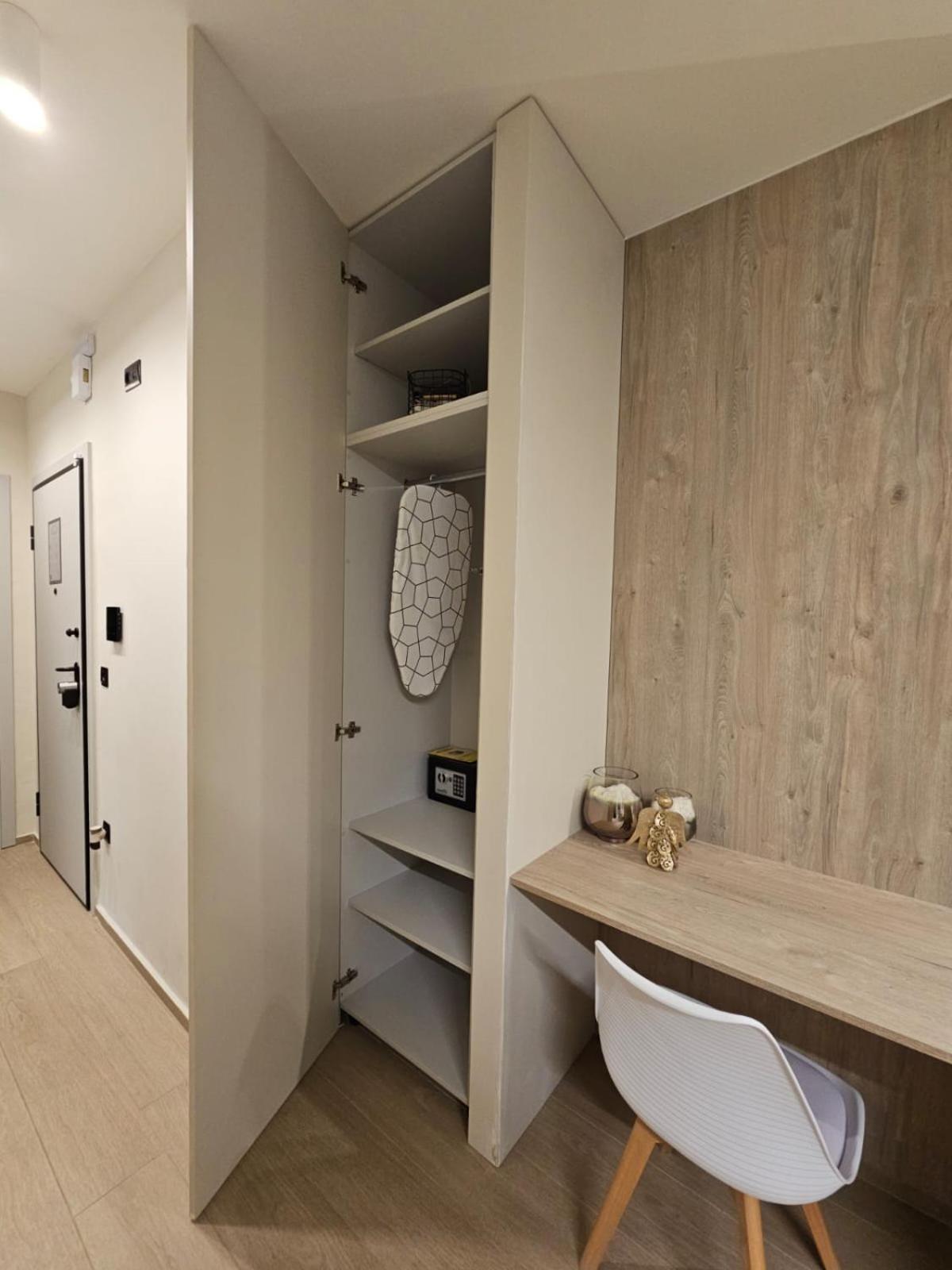 8 Blocks Apartments 4A アレクサンドルポリス エクステリア 写真